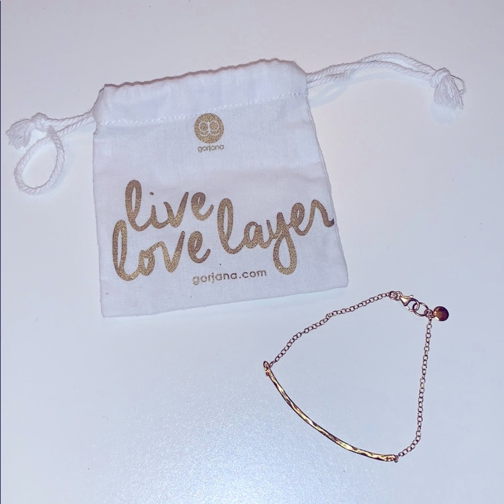 Gold bar bracelet